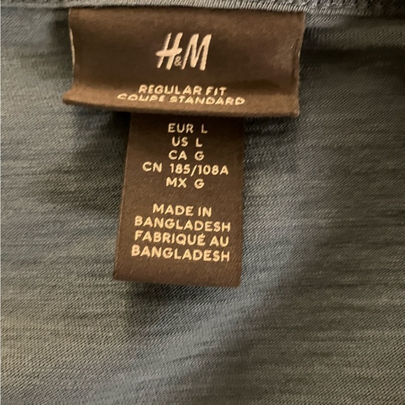 Bundle of 2 H&M T-Shirts - L - Picture 5 of 5